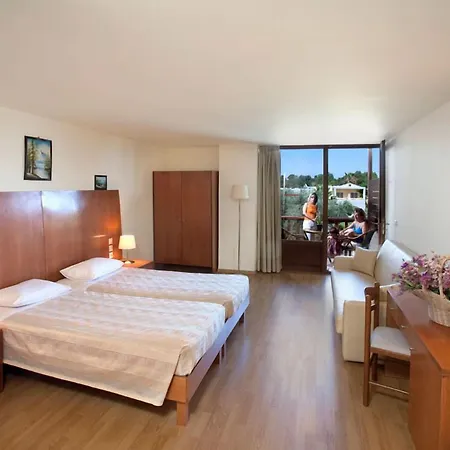 Golden Odyssey Hotel 4*