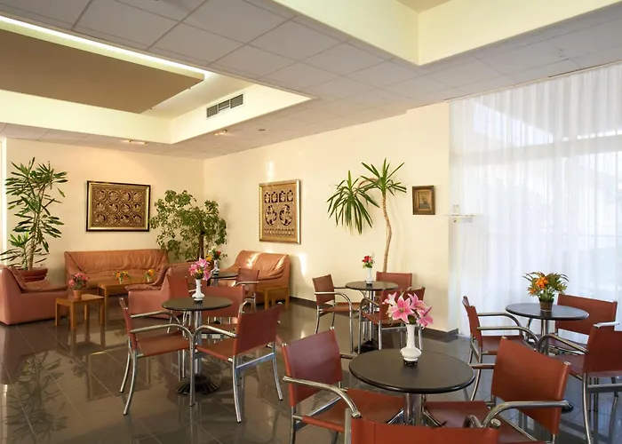 Golden Odyssey Hotel 4*