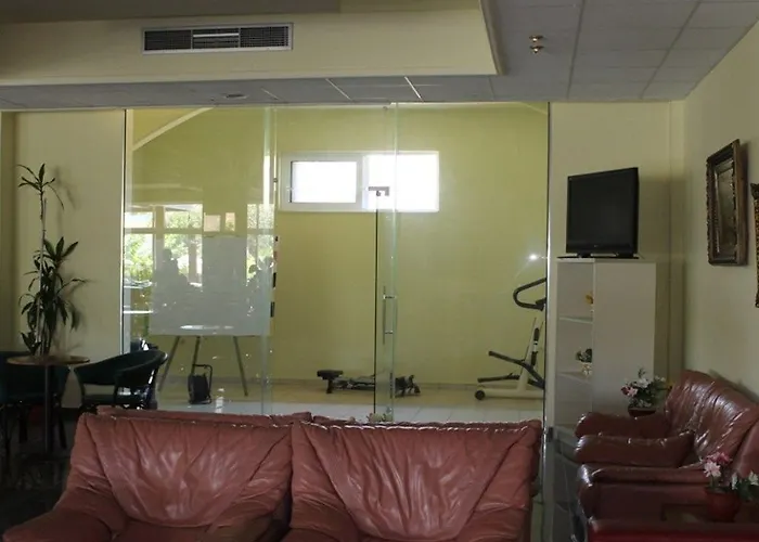 Hotel Golden Odyssey 4*