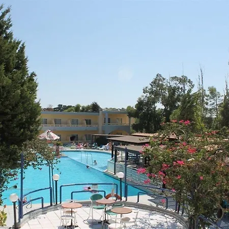 Golden Odyssey 酒店