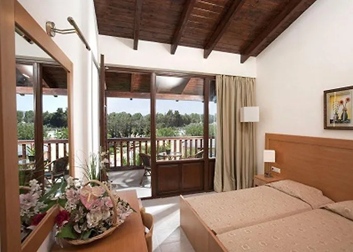 Golden Odyssey Hotel 4*