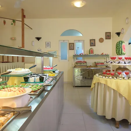 ホテル Golden Odyssey 4*