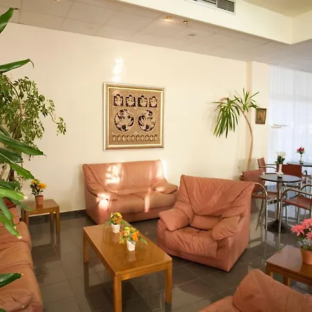 Hotel Golden Odyssey 4*