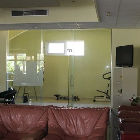 ホテル Golden Odyssey 4*