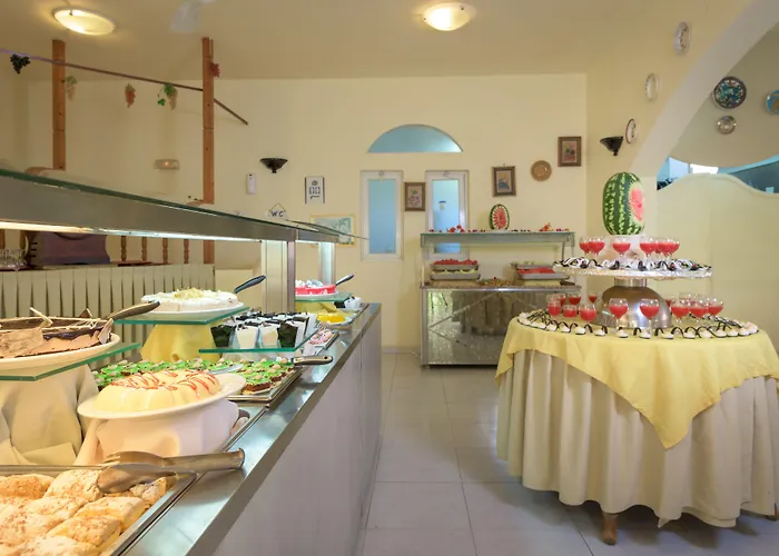 Ξενοδοχείο Golden Odyssey 4*