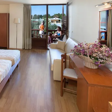 Hotel Golden Odyssey