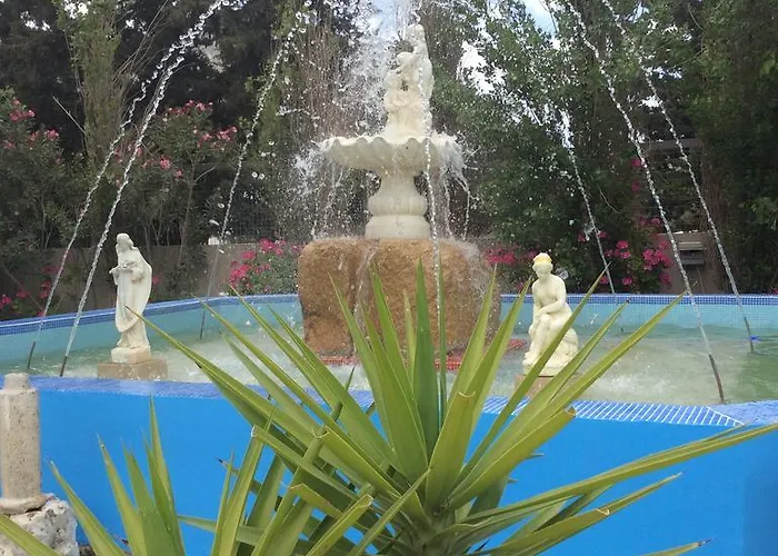 فندق Golden Odyssey 4*