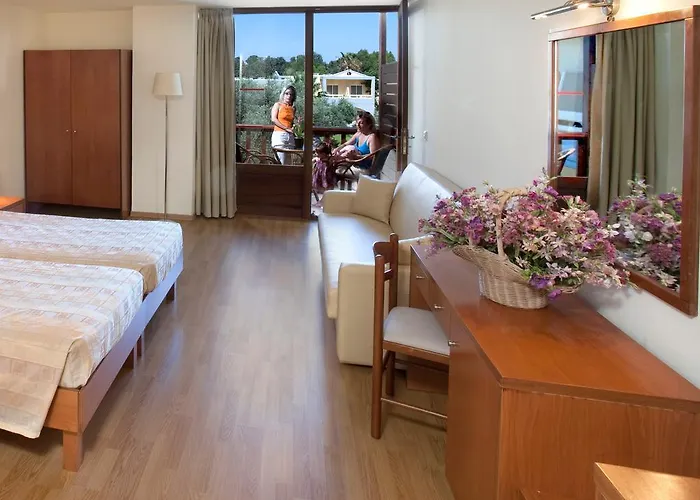 Hotel Golden Odyssey